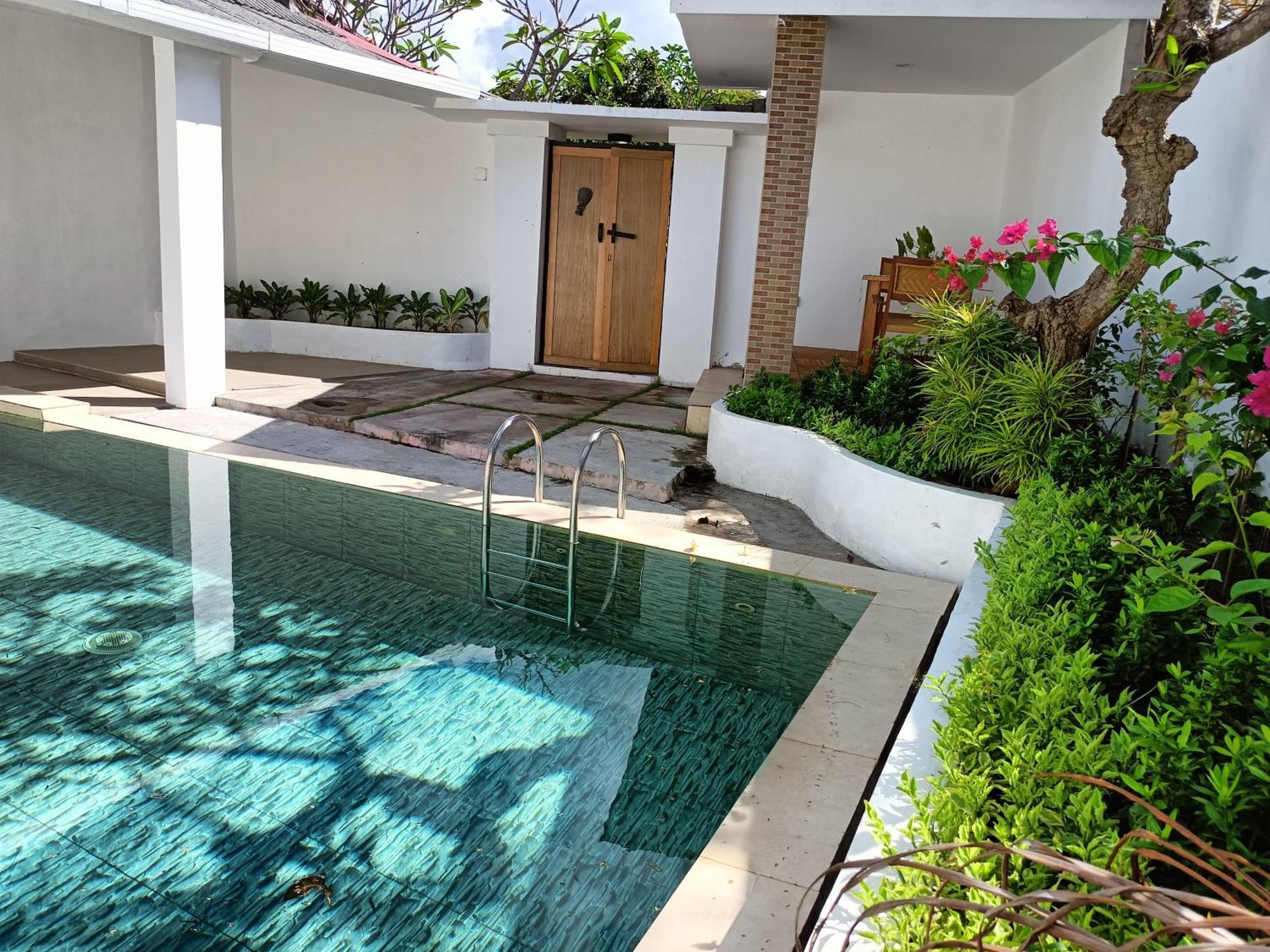 Lavender Villa & Spa Kuta Lombok Exterior foto